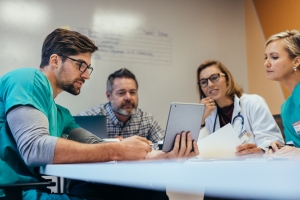 « L'infirmier de pratique avancée » doit contribuer à la mise en pratique des avancées scientifiques les plus récentes